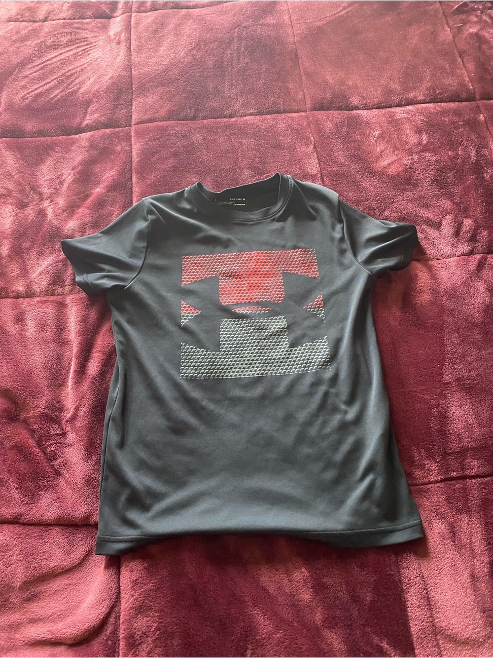 Under Armour Black Short Sleeve Graphic Tech Tee with Red Accent